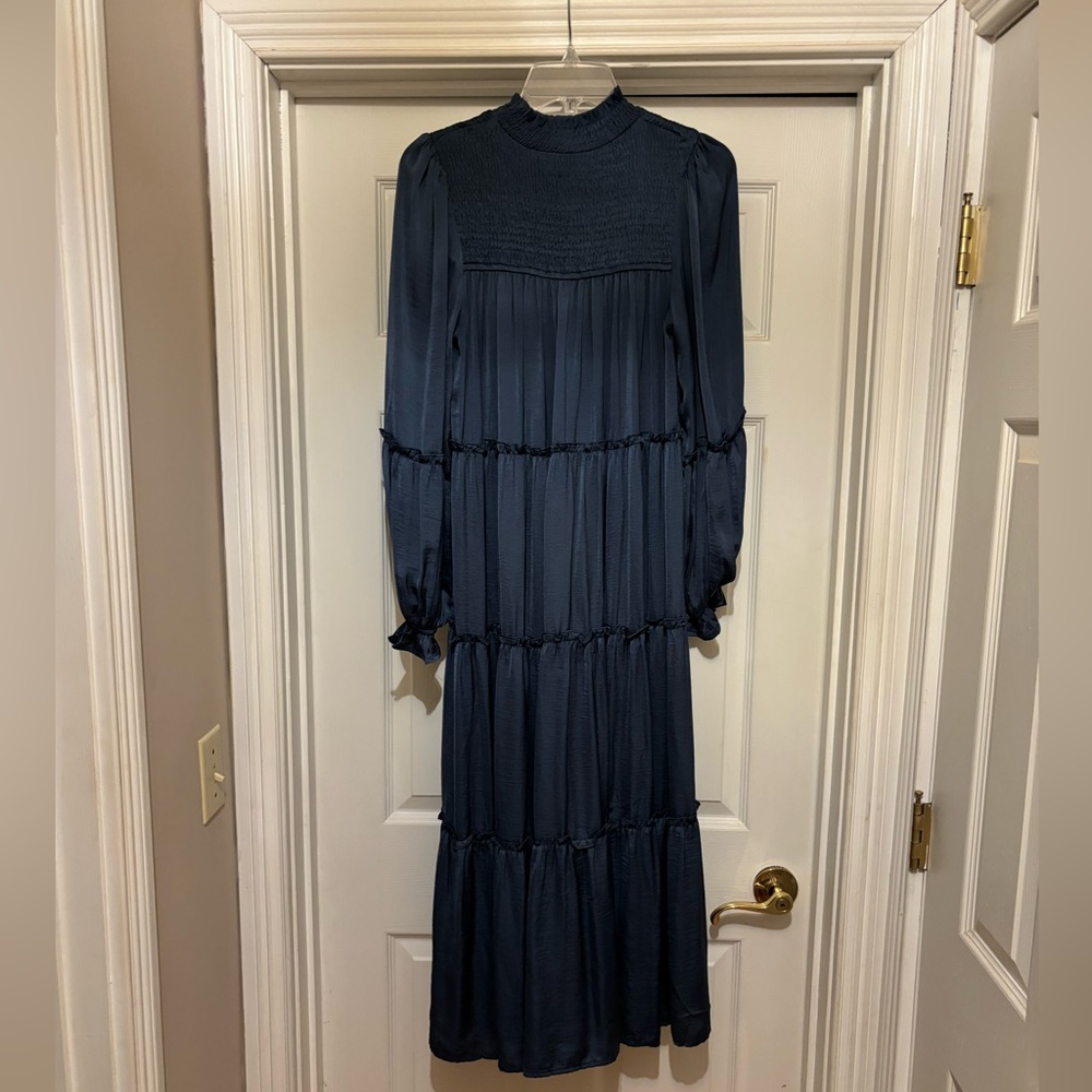 Dress Forum Los Angeles Women’s Long Sleeve Dress. Size small. Color slate blue.
